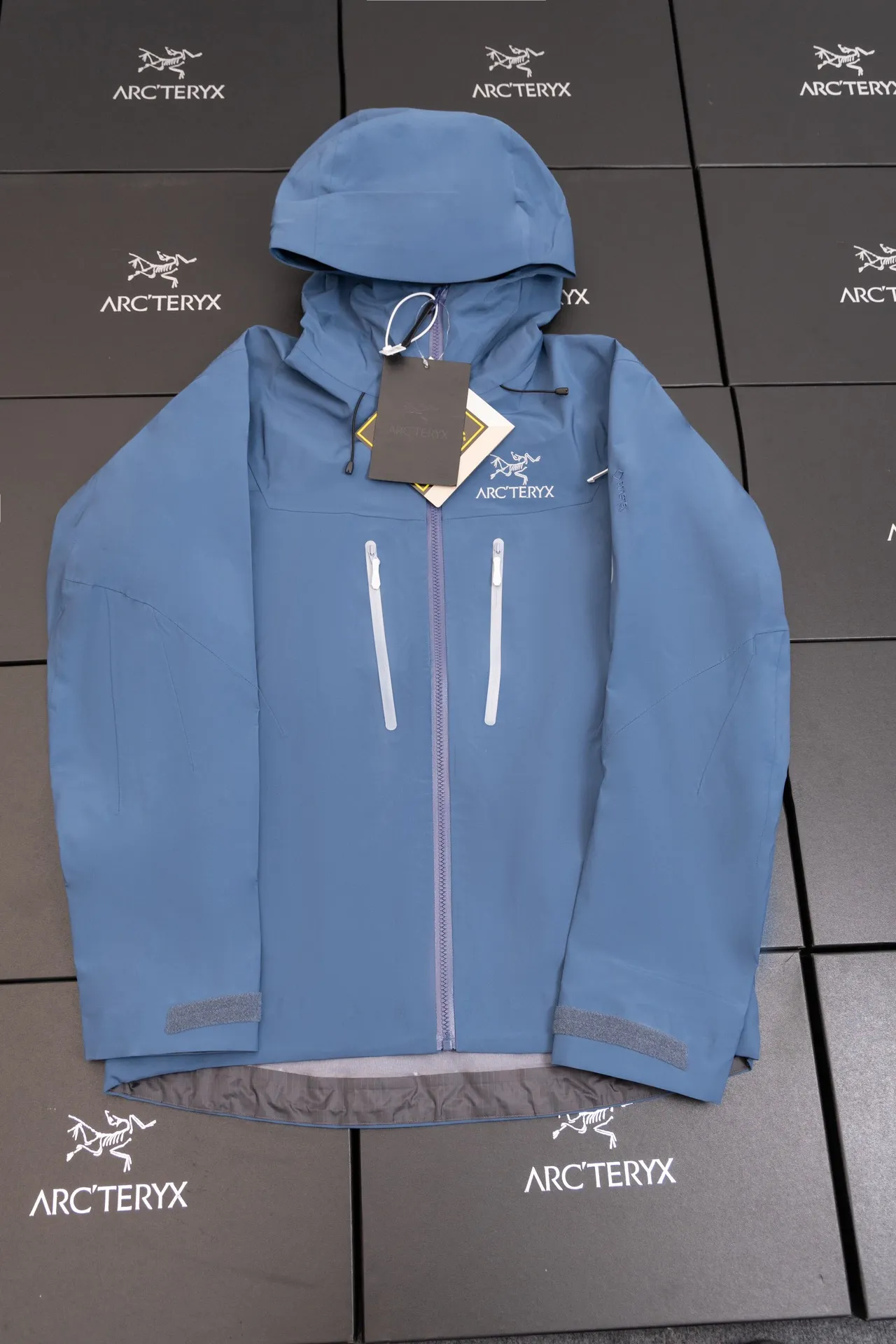 Quality ARC'TERYX SV Arcteryx Alpha SV GTX Same Style S XXL Premium ～ ！ ， 。 Recco ， ， ！ Authentic Gore-Tex ： 100% ＋ ＋20d ( )＋ Authentic ！ ！ ～ ， 。 。 ， ， ， 。 ， Quality 。 😊 Quality ！ Size：S/M/L/XL/XXL ： 81 83 86 88 90 ：117 122 128 132 136 ： 59 61 64 66 68 ： 53 55 58 60 62 S 80-120 M 110-150 L 140-170 XL 160 XXL 180 os ～